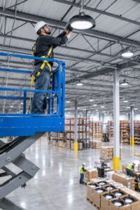 led-high-bay-installation-scissor-lift